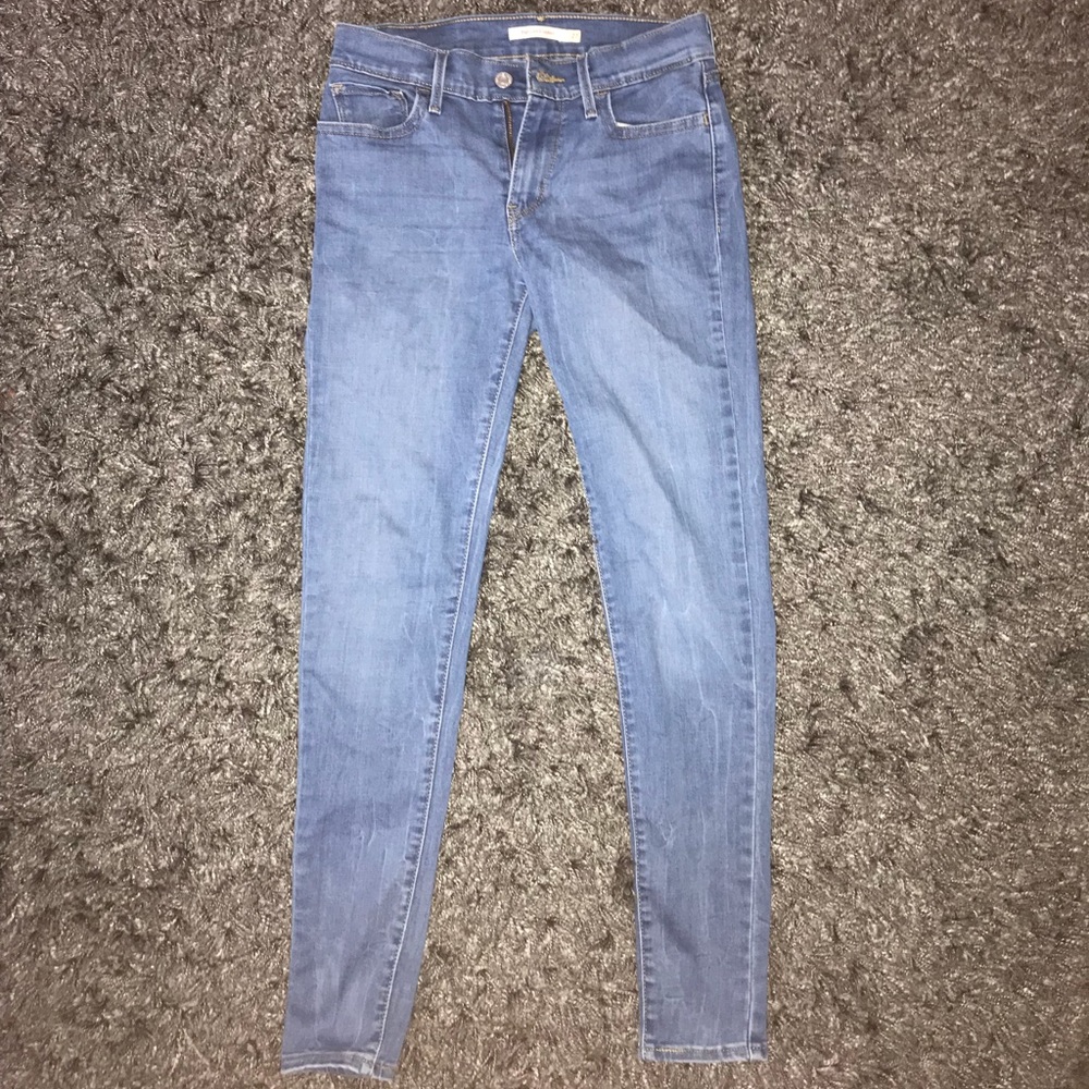 Levi’s 710 Super Skinny Jeans